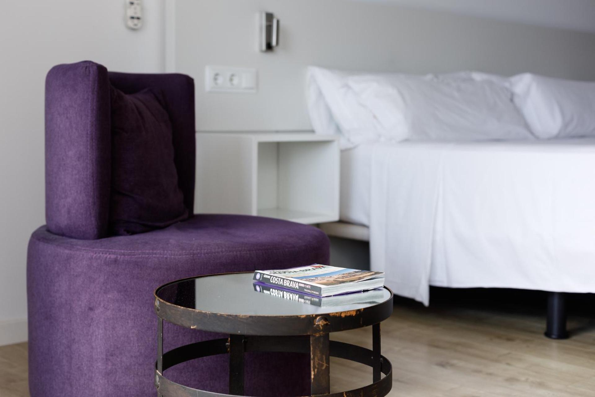 Hotel Hcp กาเลญา เด ปาลาฟรูเจล ภายนอก รูปภาพ